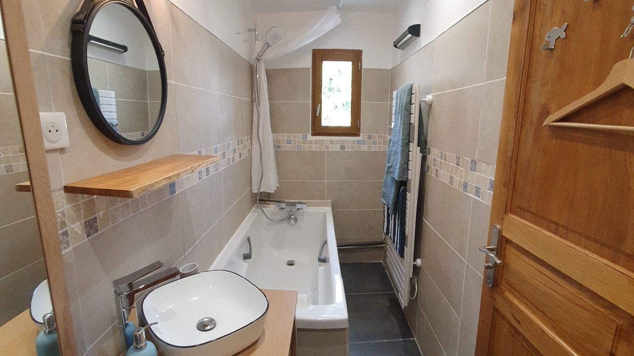 Photo of Bathroom in Honfleur