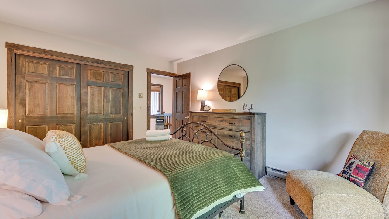 Photo of Bedroom in Hensonville