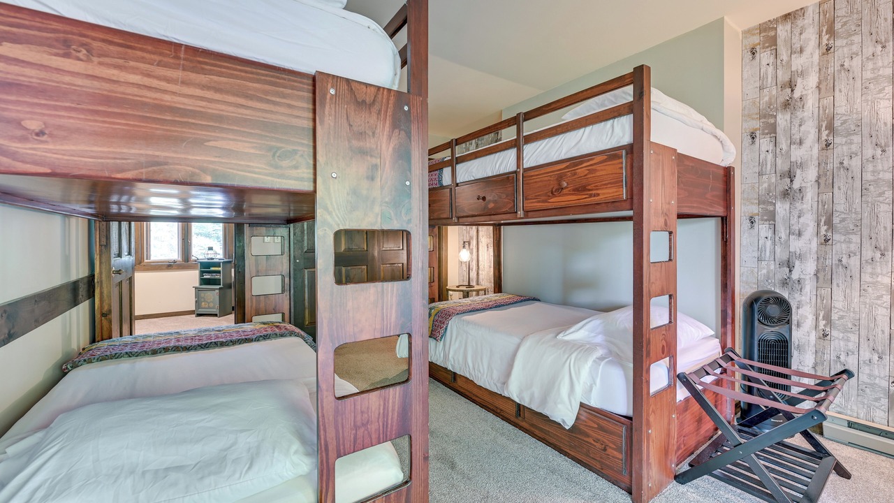 Photo of Bedroom in Hensonville