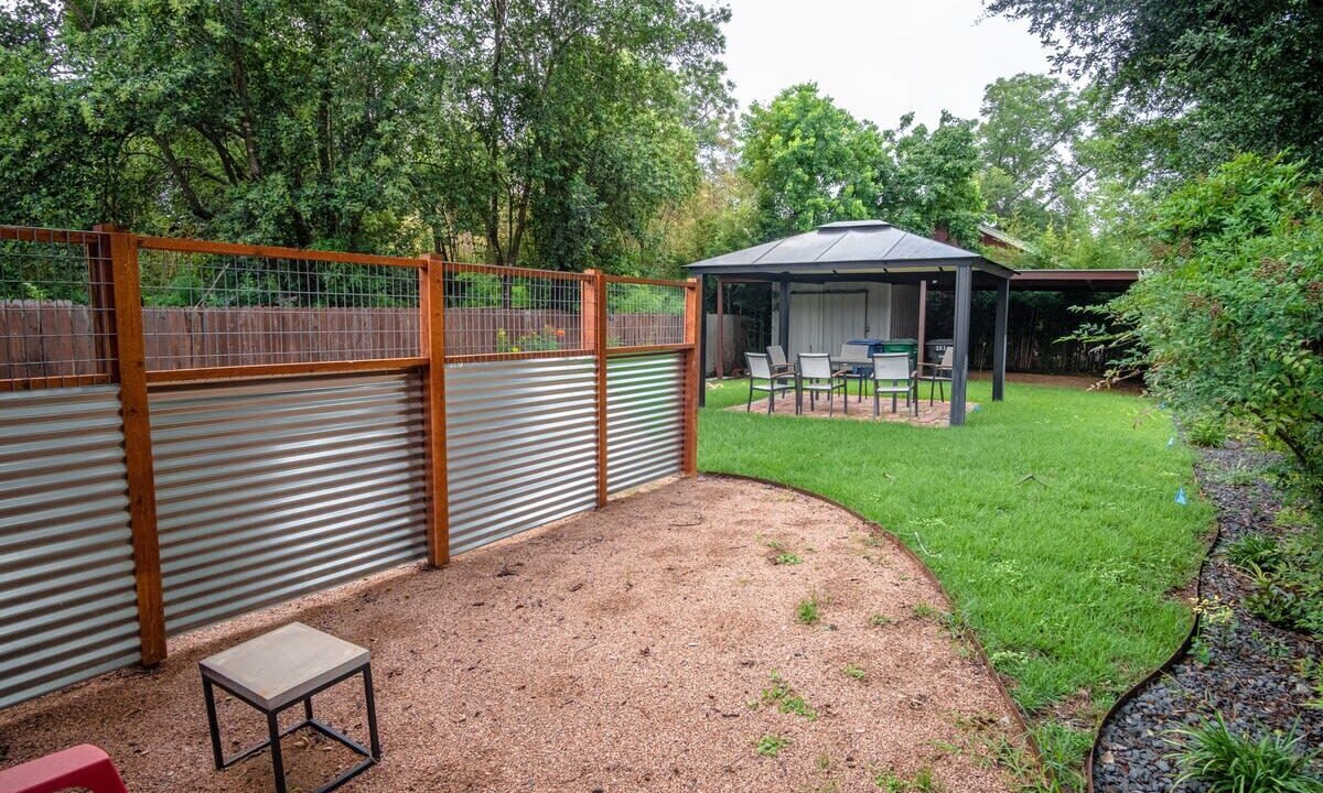 Photo of Outdoor in Mahncke Park