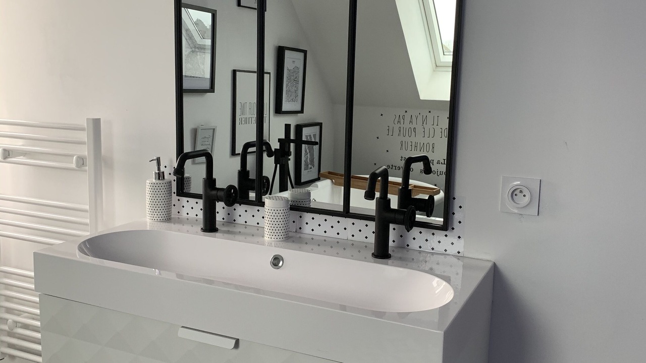 Photo of Bathroom in Lampaul-Plouarzel