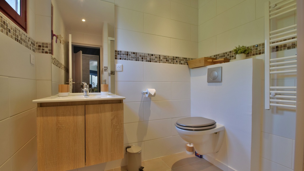 Photo of Bathroom in Montbartier