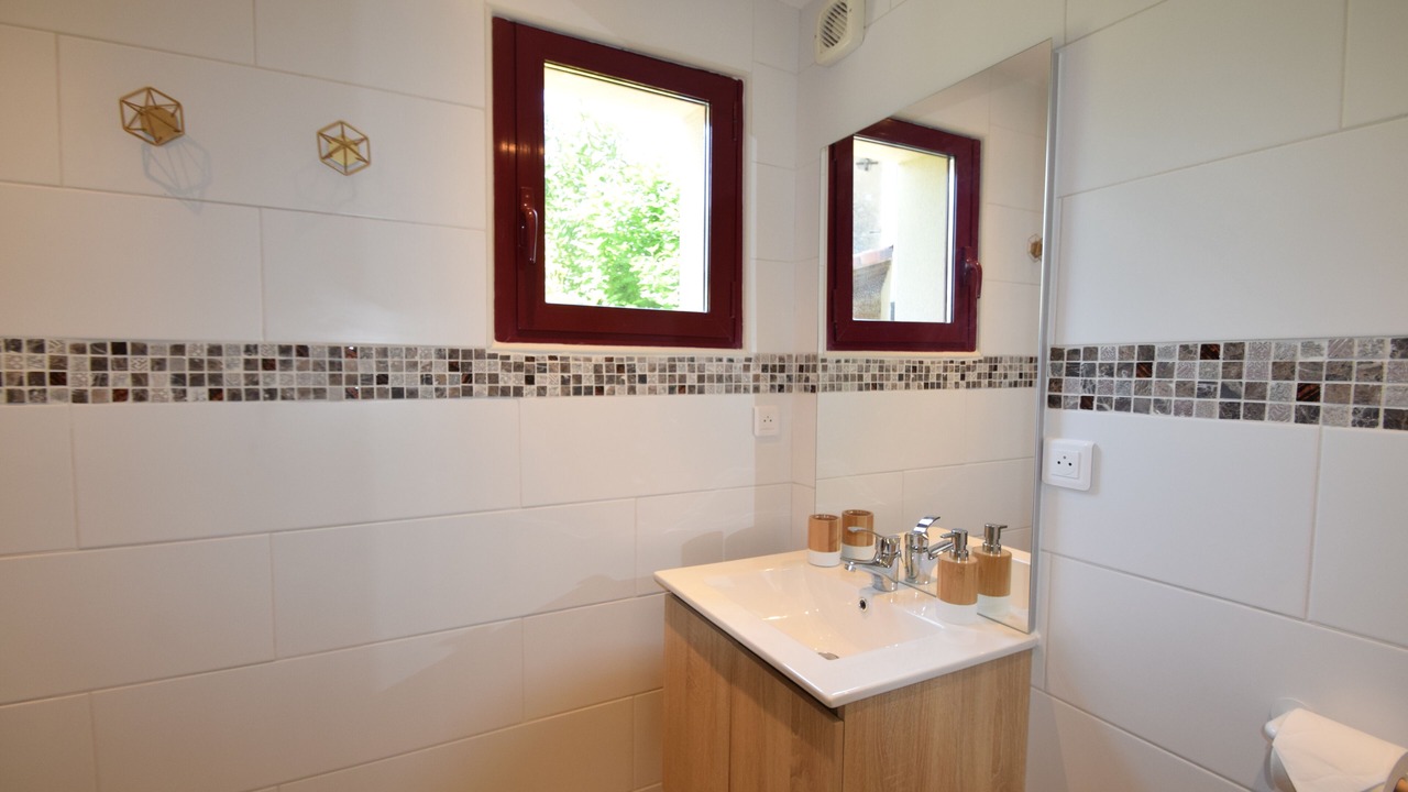 Photo of Bathroom in Montbartier