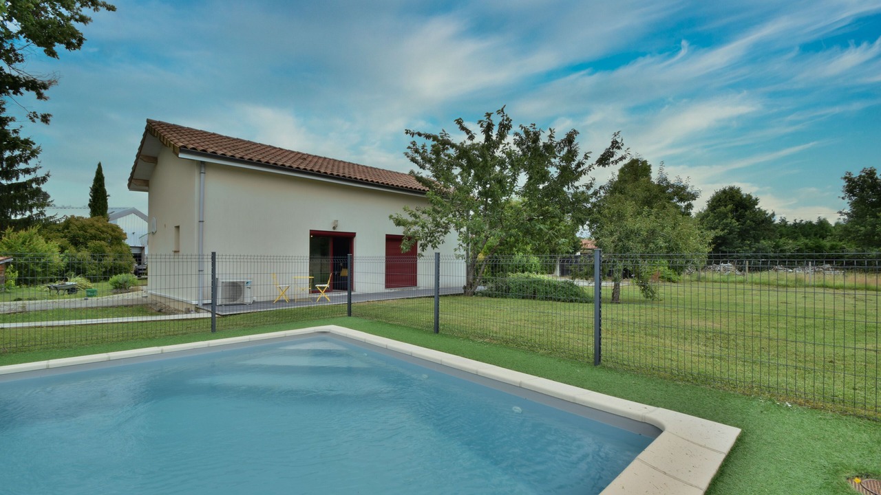 Photo of Outdoor in Montbartier