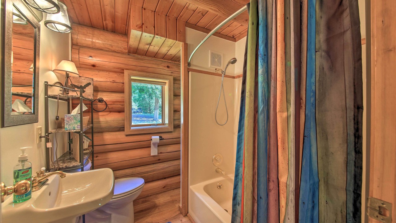 Photo of Bathroom in Sagle