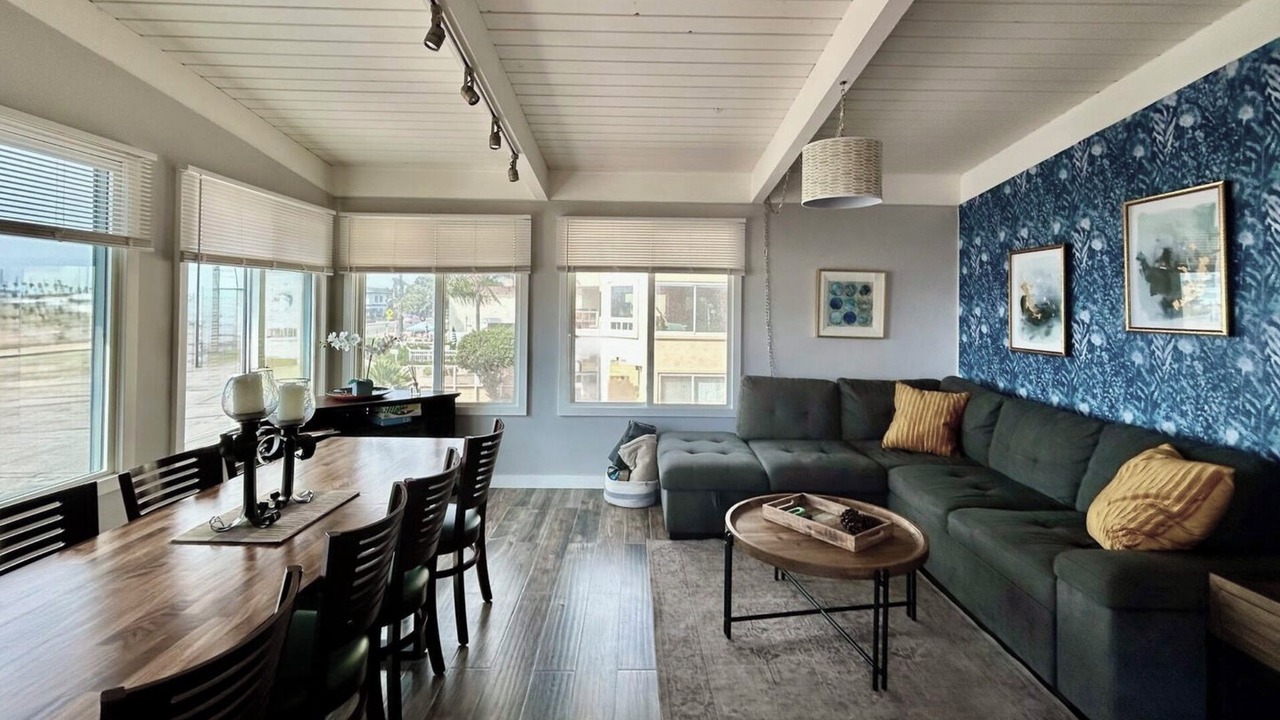 Photo of Bedroom in Silver Strand