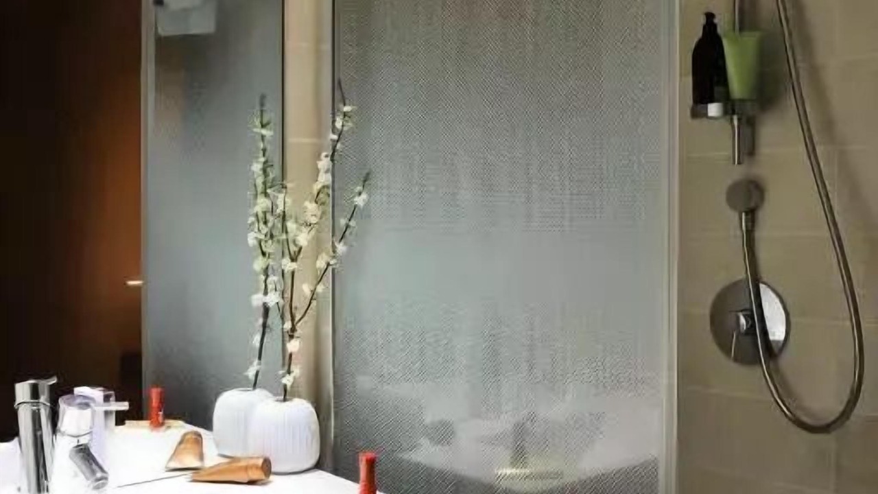 Photo of Bathroom in Grenelle