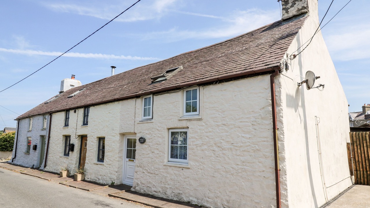 Photo of Outdoor in Llansantffraed