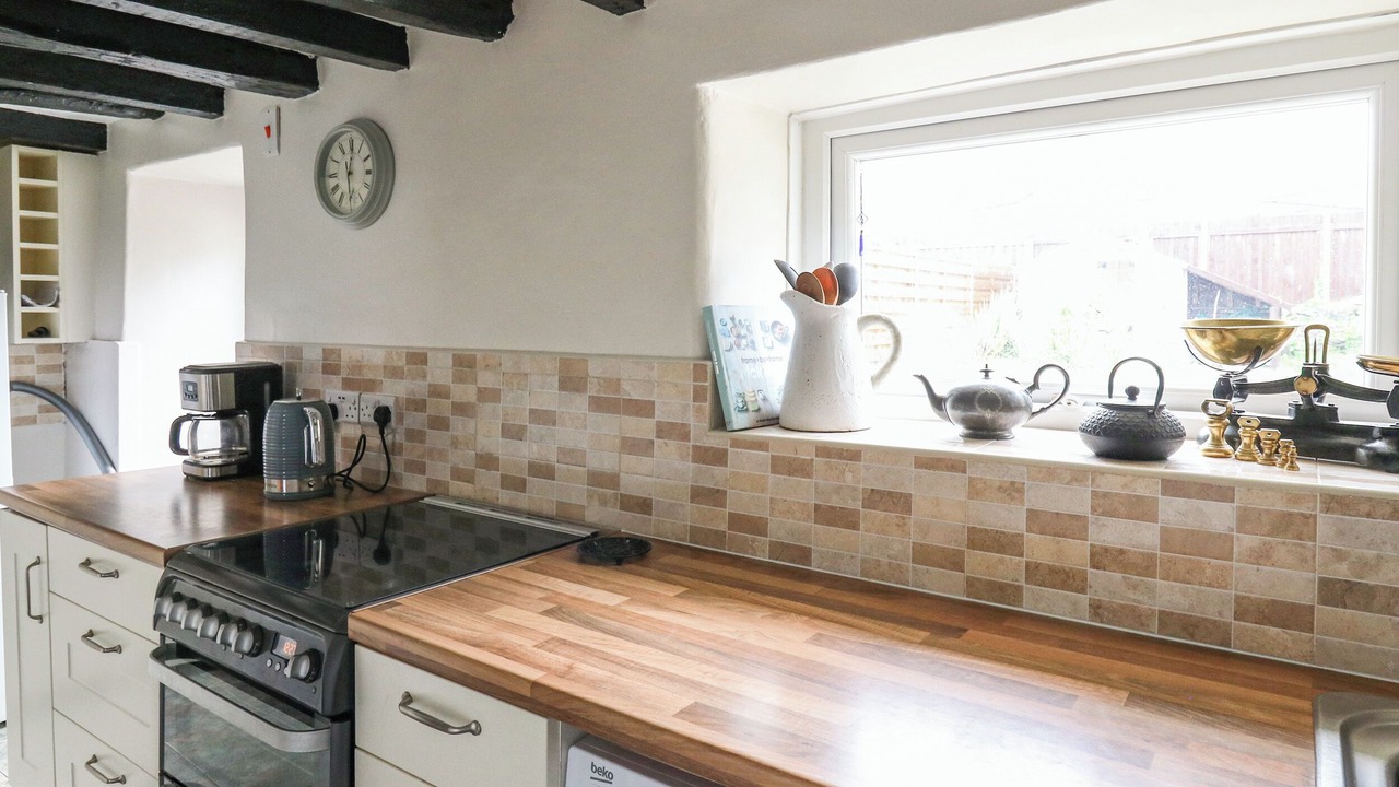 Photo of Kitchen in Llansantffraed