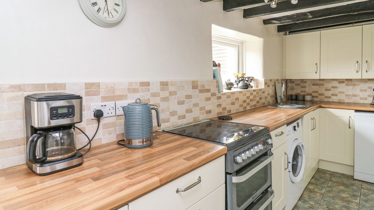 Photo of Kitchen in Llansantffraed