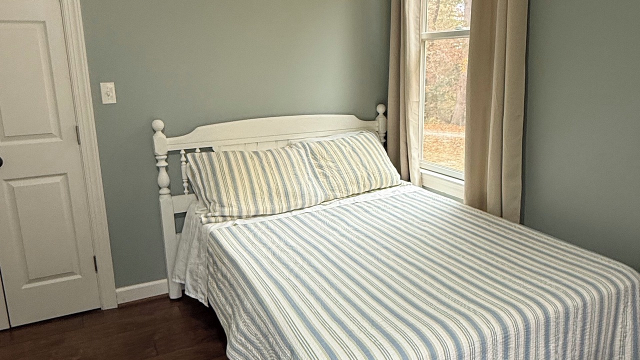 Photo of Bedroom in Kinsale