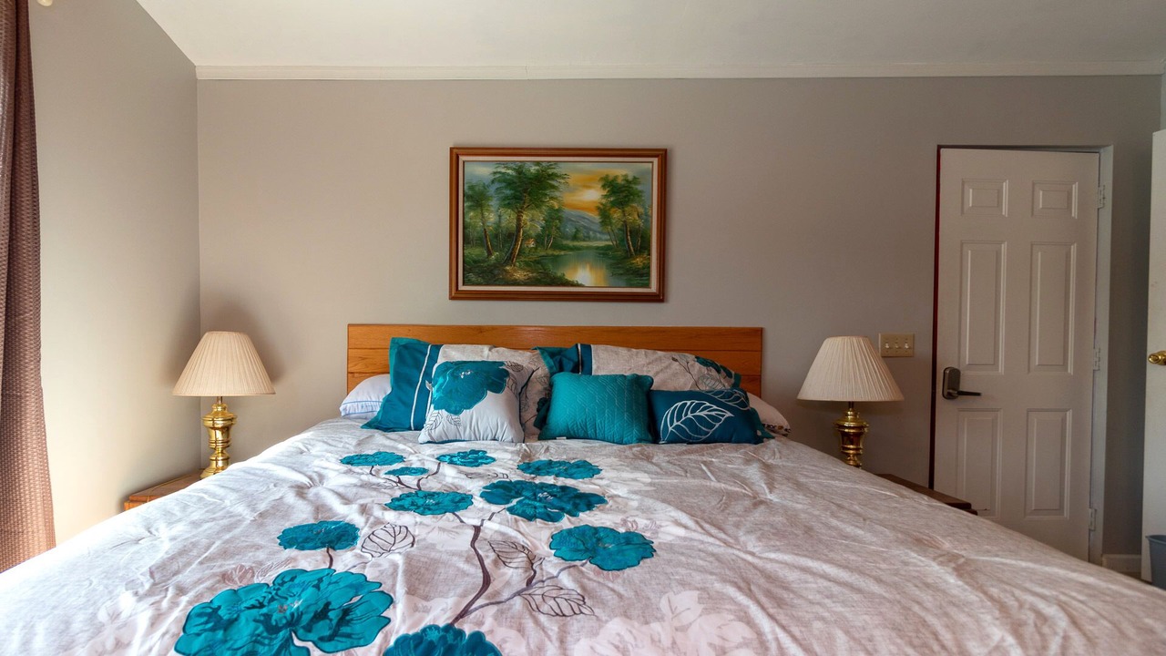 Photo of Bedroom in Hammondsport