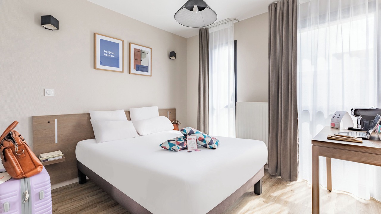 Photo of Bedroom in Saint-Serge