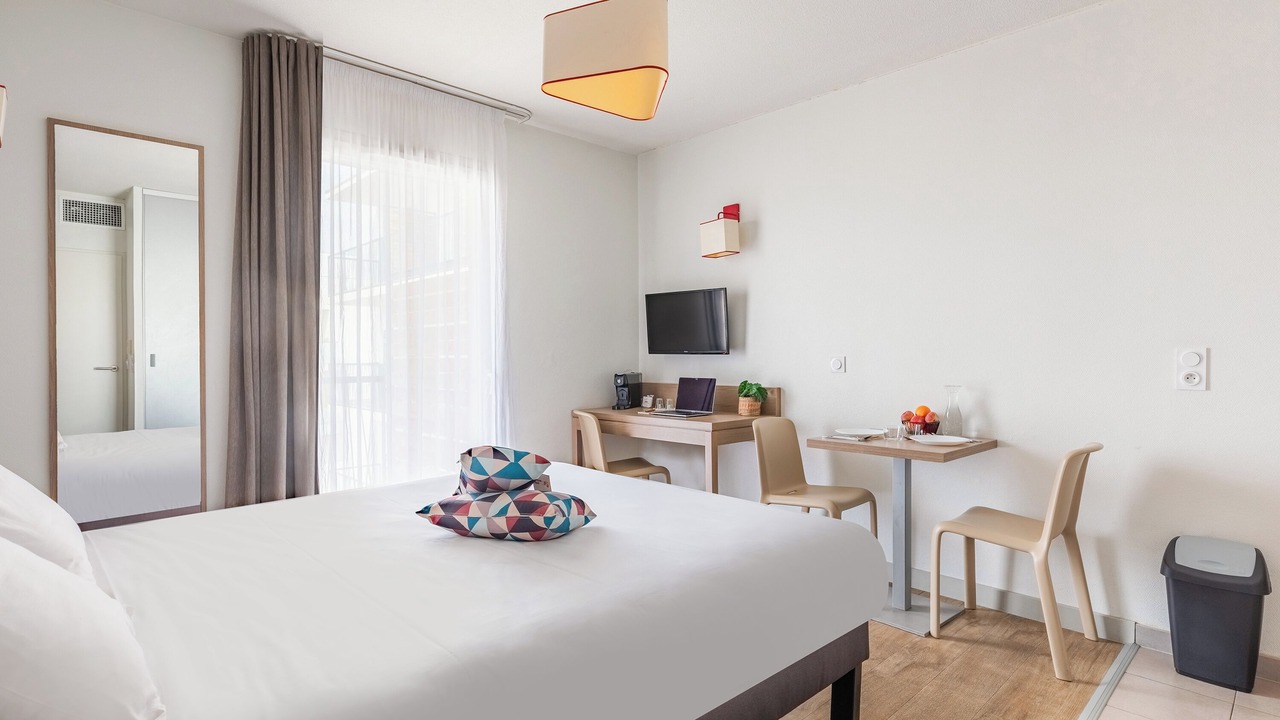 Photo of Bedroom in Saint-Assiscle