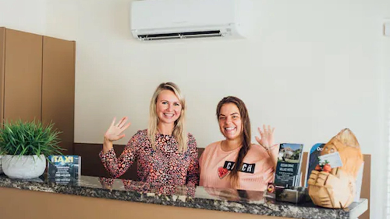 Photo of Others in Hollywood Lakes