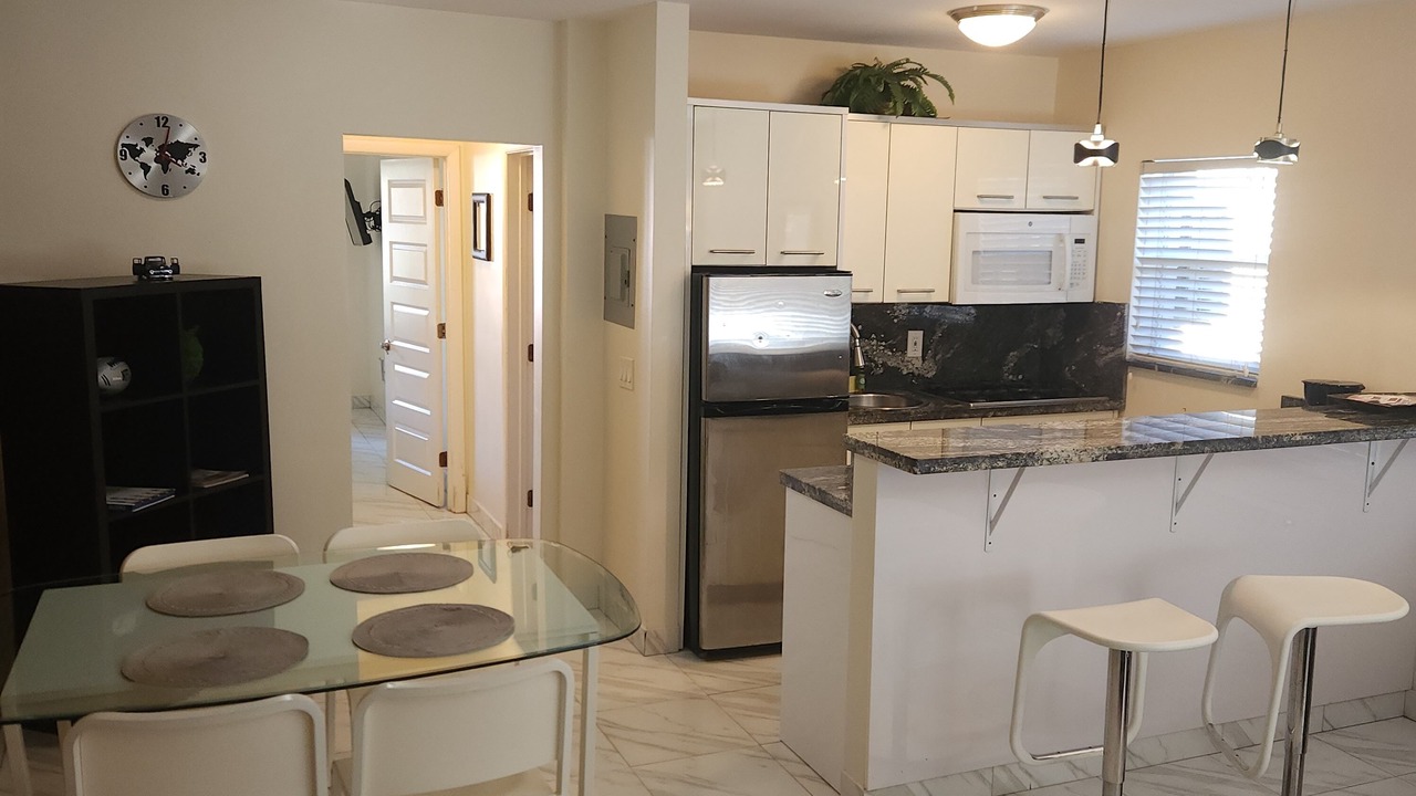 Photo of Bedroom in Hollywood Lakes