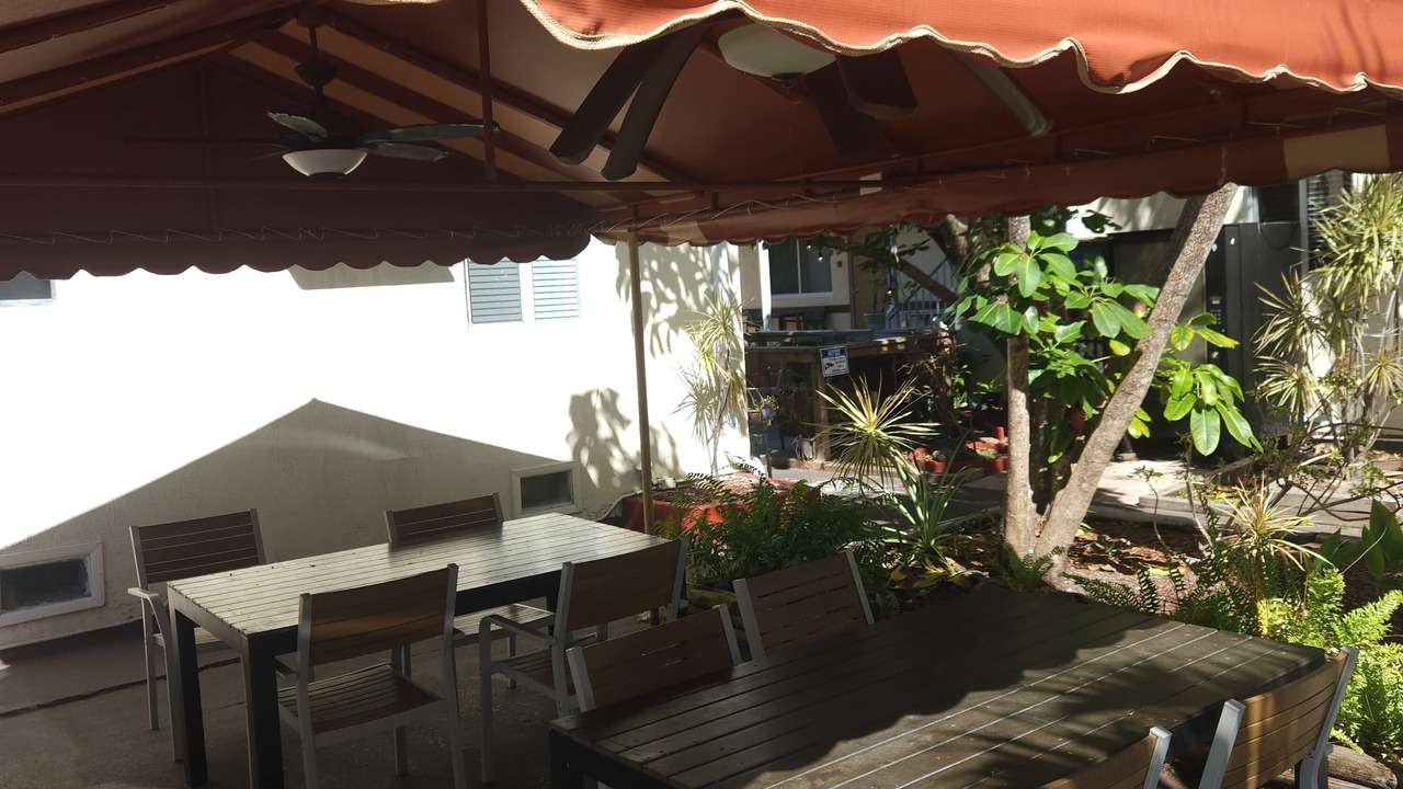 Photo of Outdoor in Hollywood Lakes