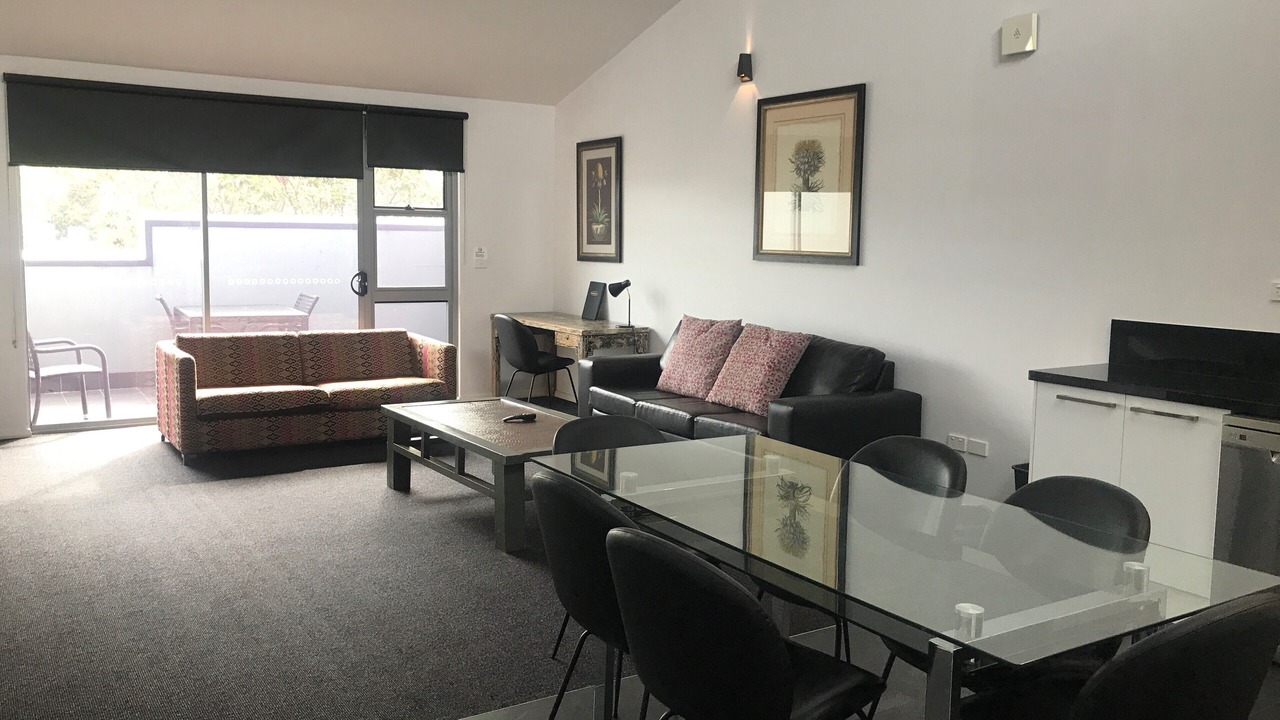 Photo of Livingroom in Cooks Hill