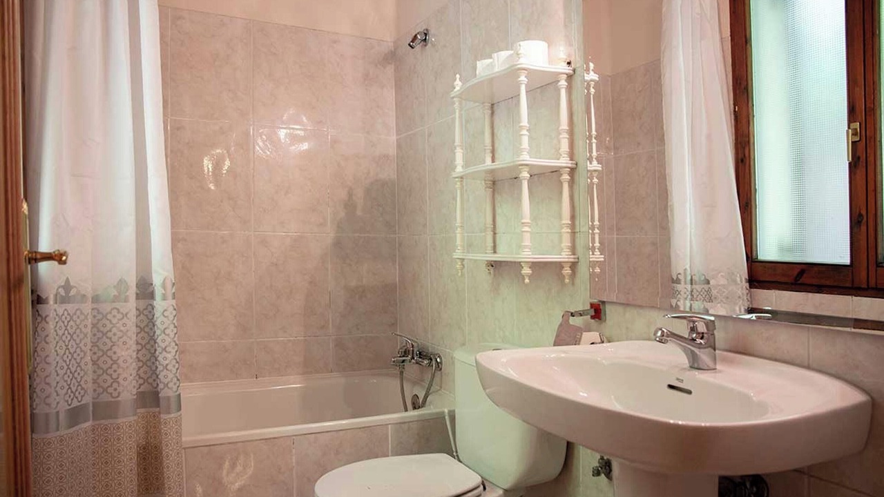 Photo of Bathroom in Valcarlos