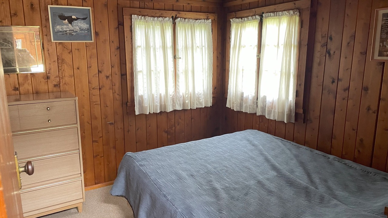 Photo of Bedroom in Herron