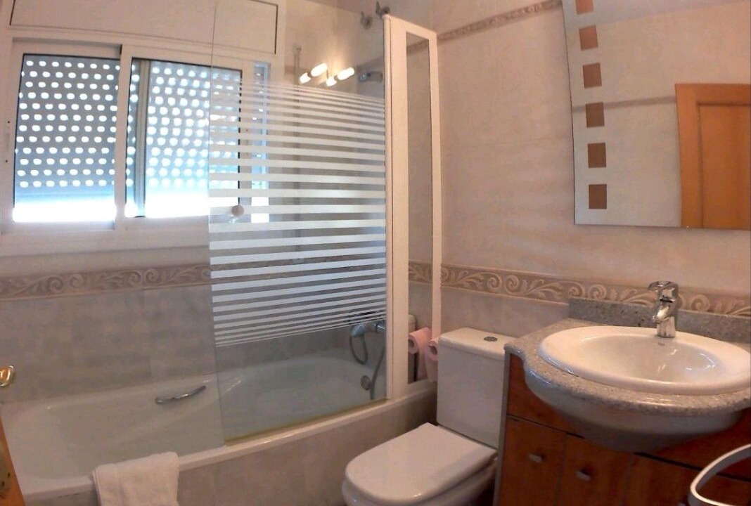 Photo of Bathroom in Cunit