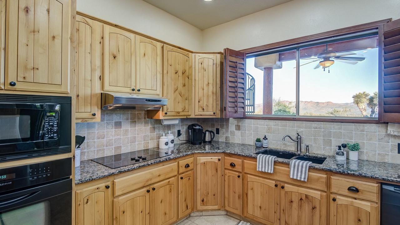 Photo of Kitchen in Rio Verde Foothills