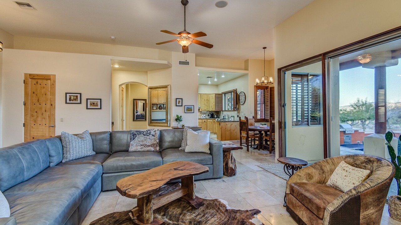 Photo of Livingroom in Rio Verde Foothills