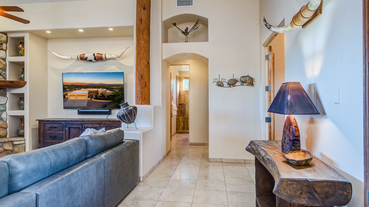 Photo of Livingroom in Rio Verde Foothills