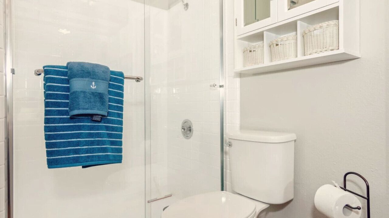 Photo of Bathroom in South Mission Beach
