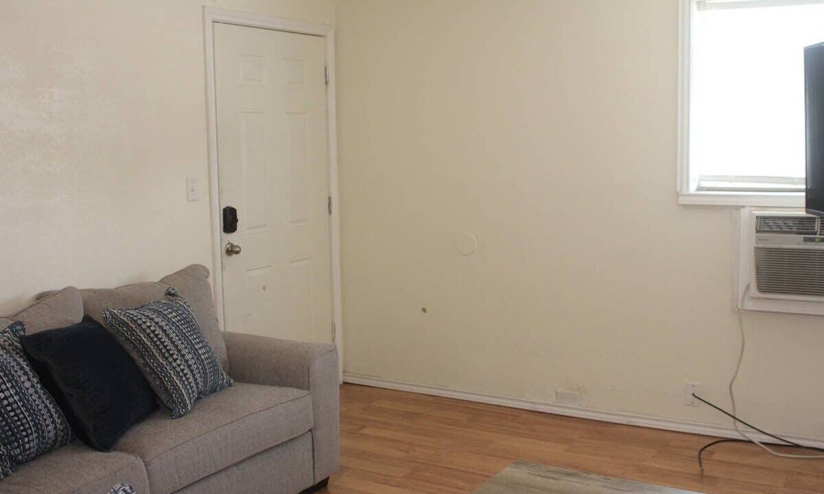 Photo of Livingroom in Lawton