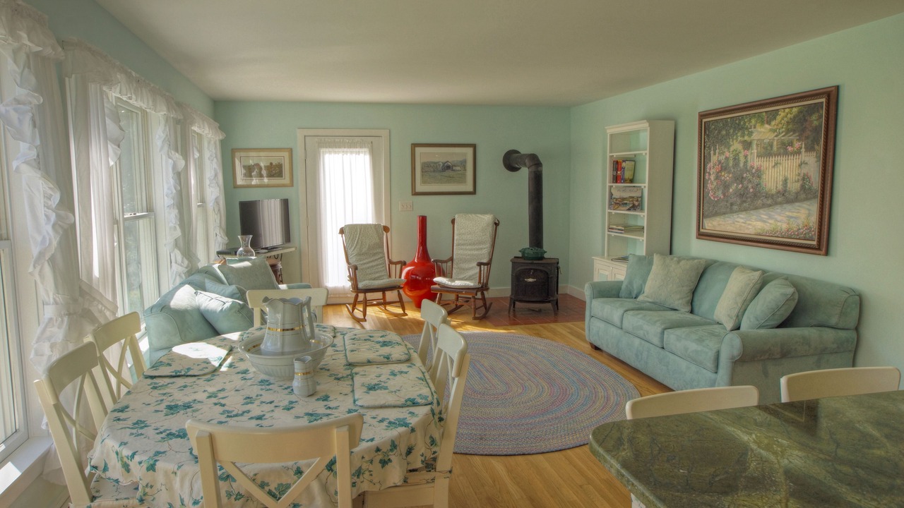 Photo of Livingroom in Edgartown