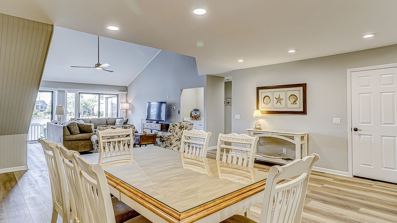 Photo of Livingroom in Sea Pines