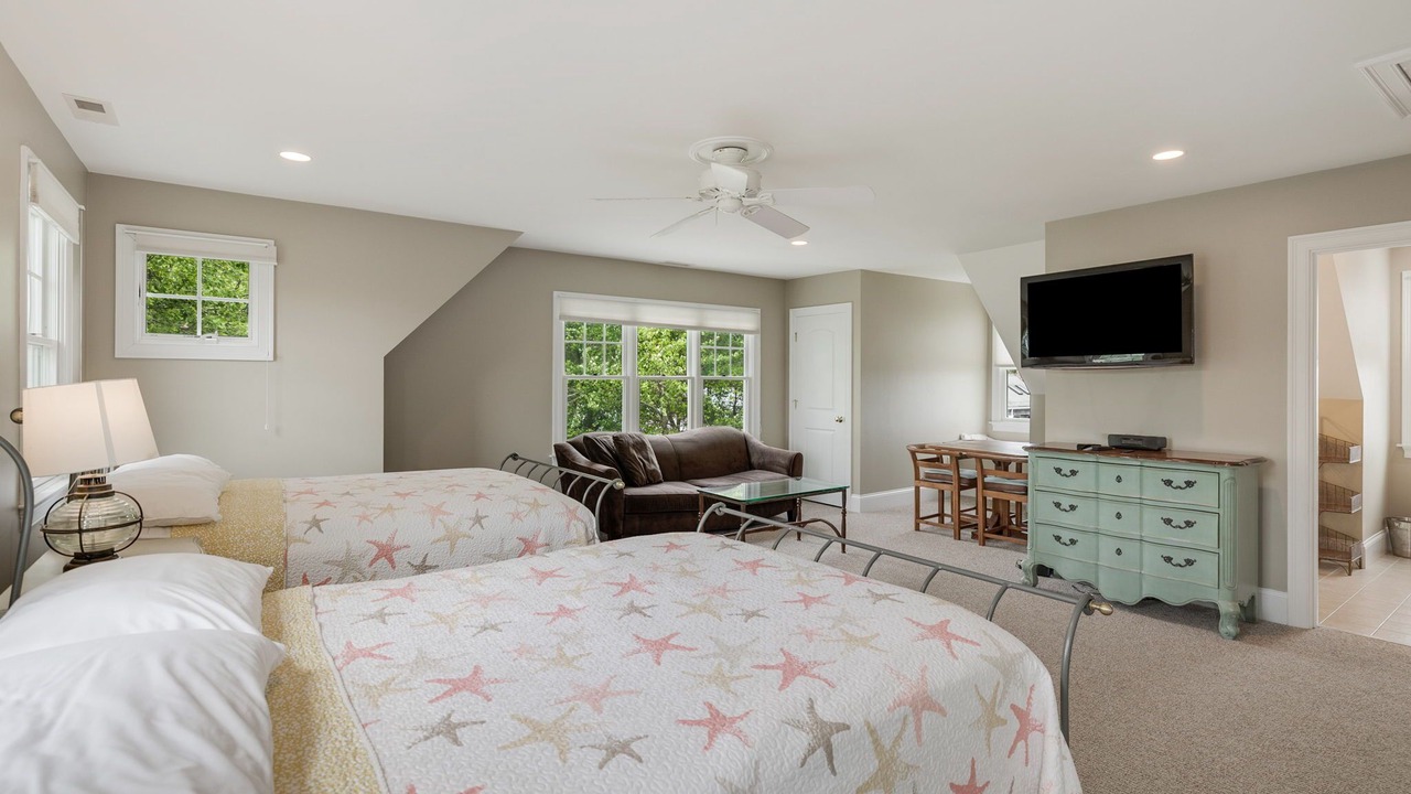 Photo of Bedroom in Northwest Harwich