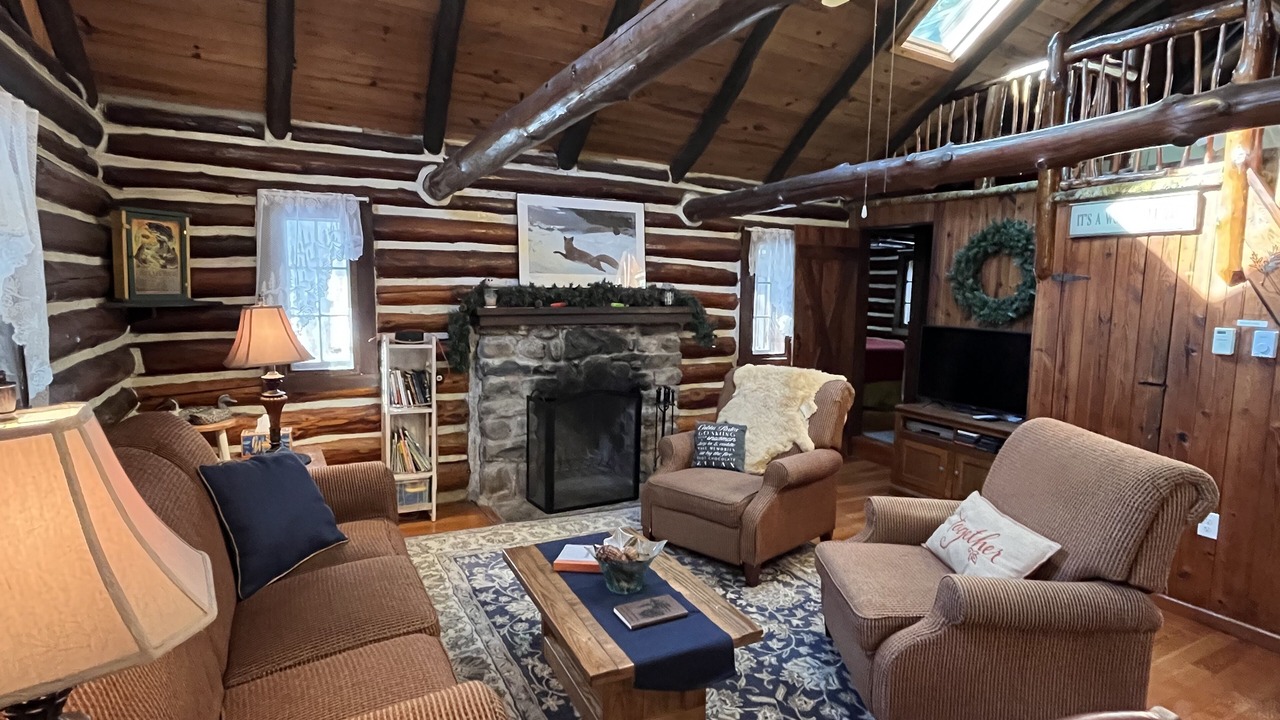 Photo of Livingroom in East Stroudsburg