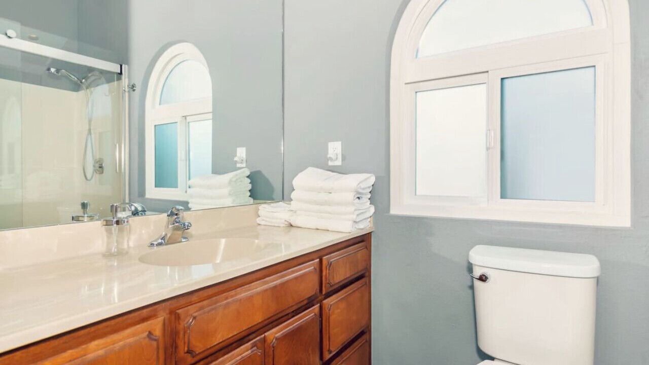 Photo of Bathroom in South Mission Beach