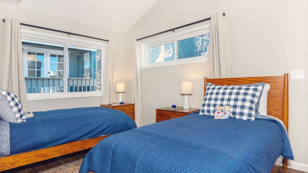 Photo of Bedroom in South Mission Beach