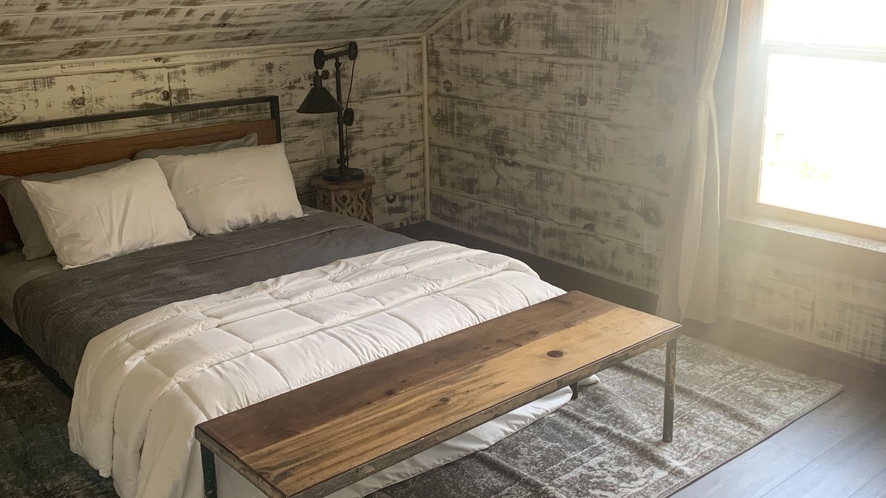 Photo of Bedroom in Cedar Ridge