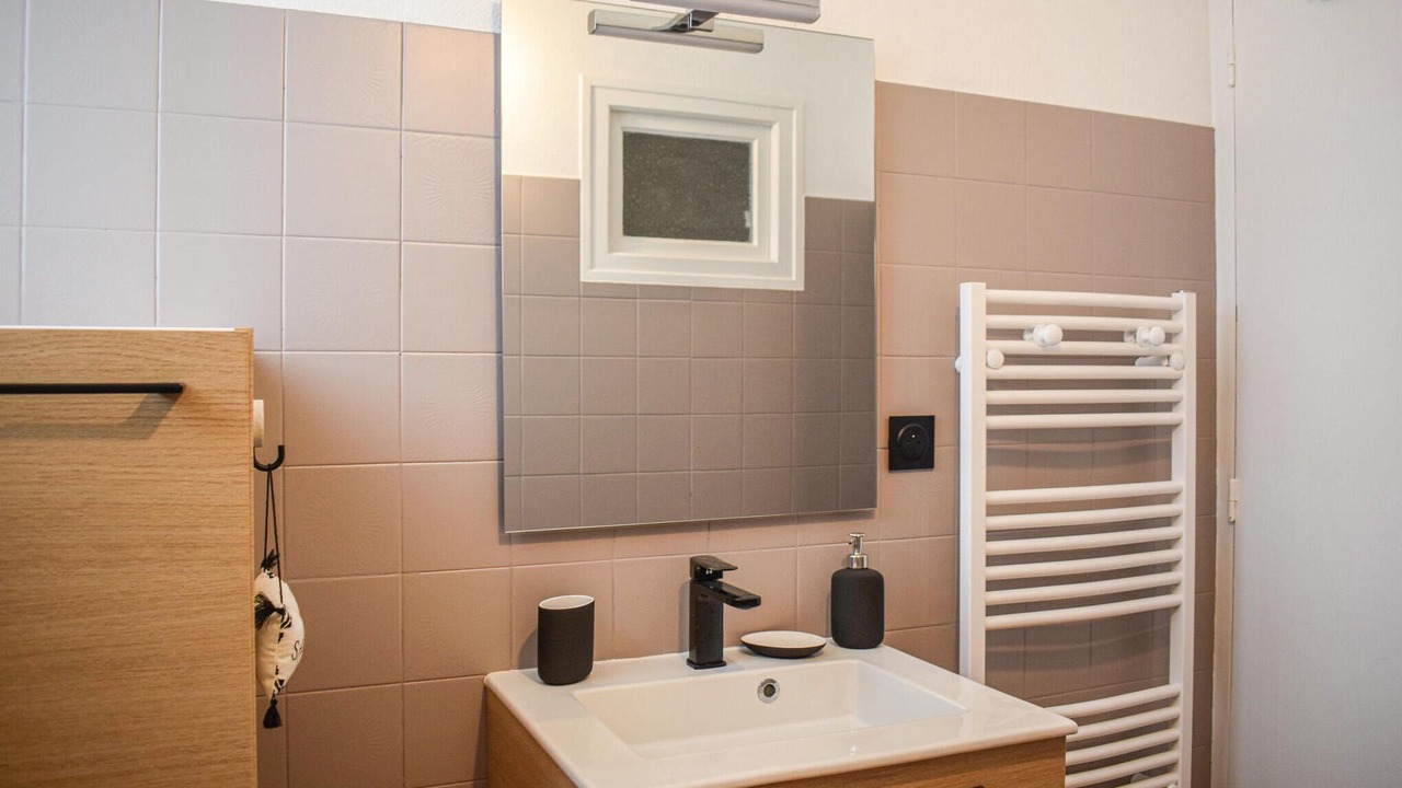 Photo of Bathroom in Pleherel-Plage-Vieux-Bourg