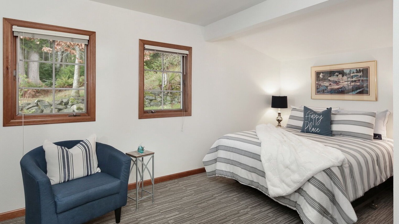 Photo of Bedroom in Lummi Island