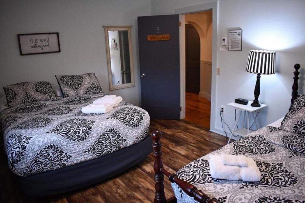 Photo of Others in Goshen