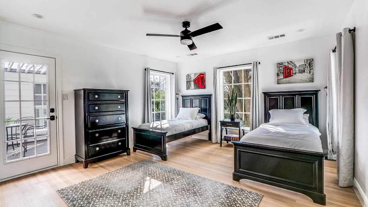 Photo of Bedroom in Preston Hollow