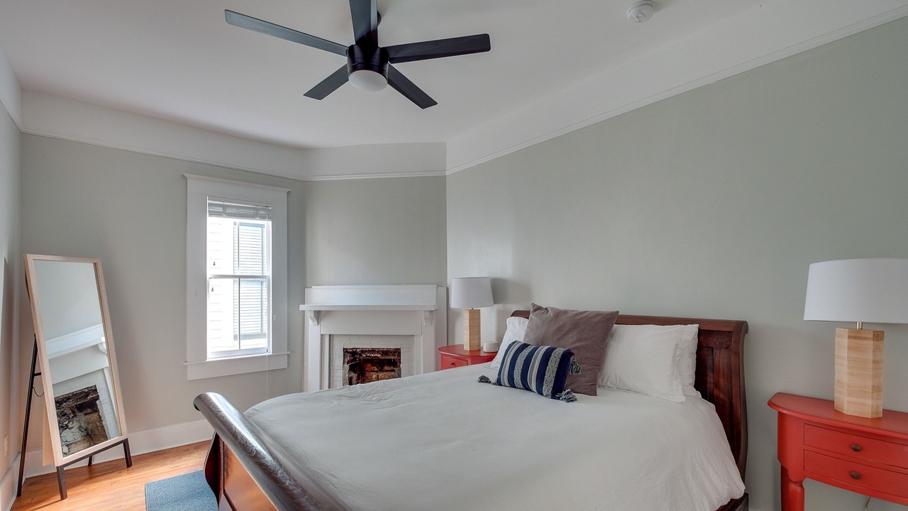 Photo of Bedroom in Thomas Square