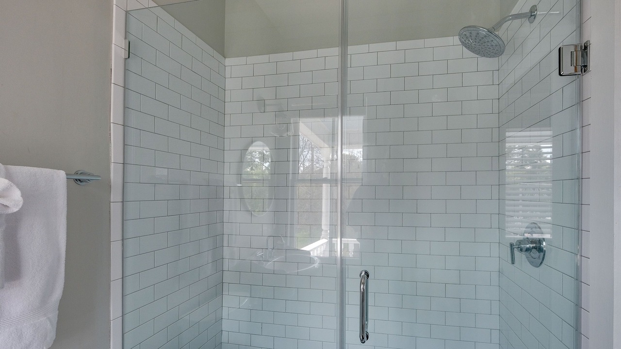 Photo of Bathroom in Thomas Square