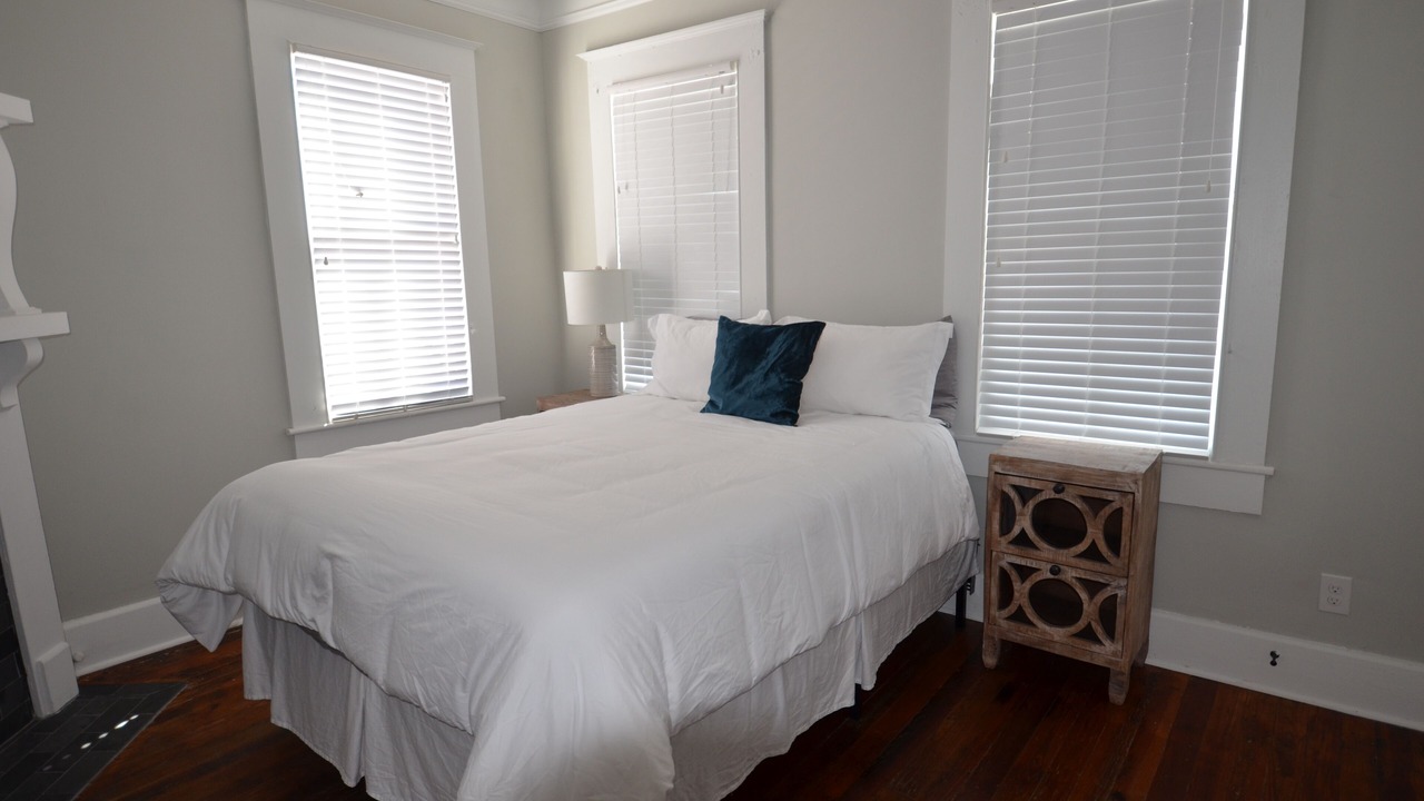 Photo of Bedroom in Thomas Square