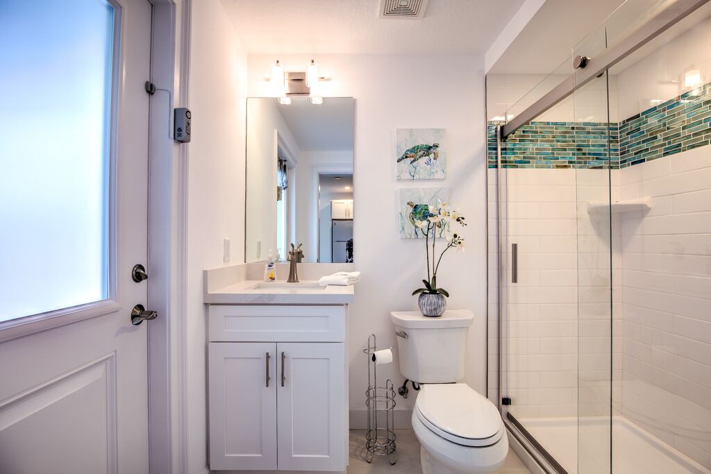 Photo of Bathroom in Marathon