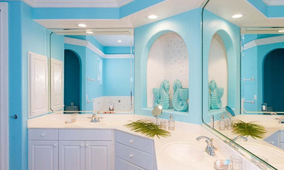 Photo of Bathroom in Pelican