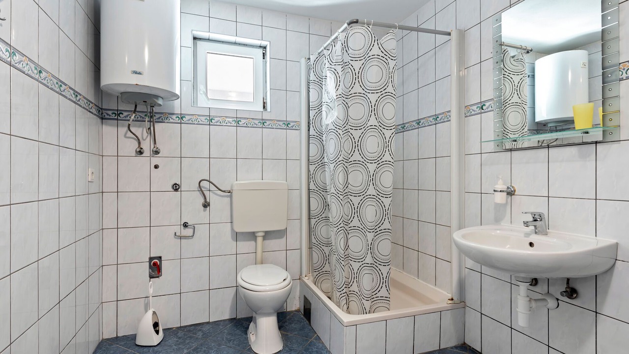 Photo of Bathroom in Vir