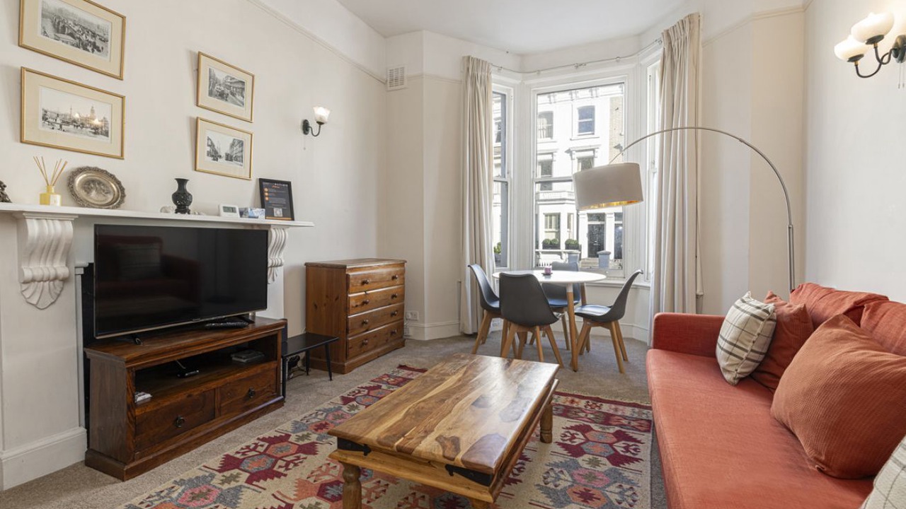 Photo of Livingroom in West Brompton