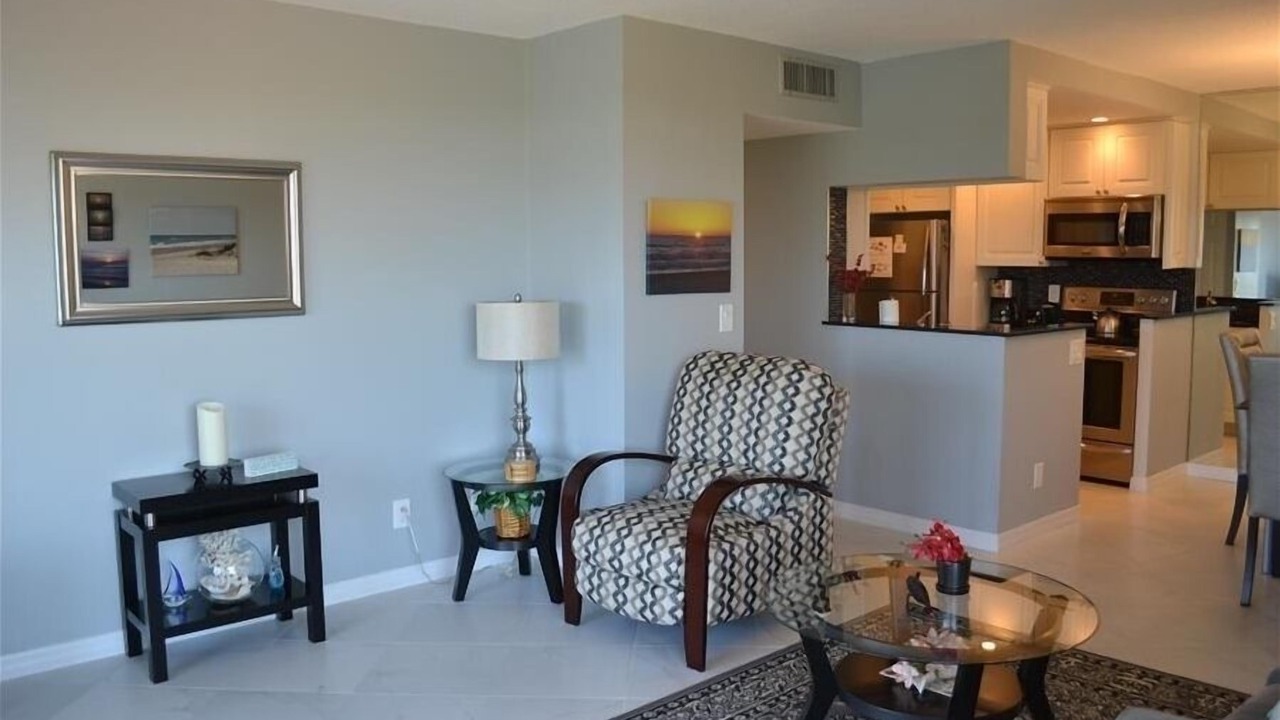 Photo of Livingroom in Longboat Key