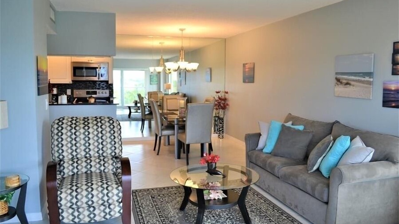 Photo of Bedroom in Longboat Key